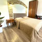 близько до театру та головної площі * Lviv