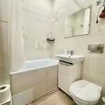 близько до театру та головної площі *