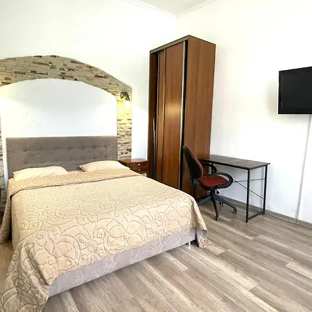 близько до театру та головної площі Апартаменты *