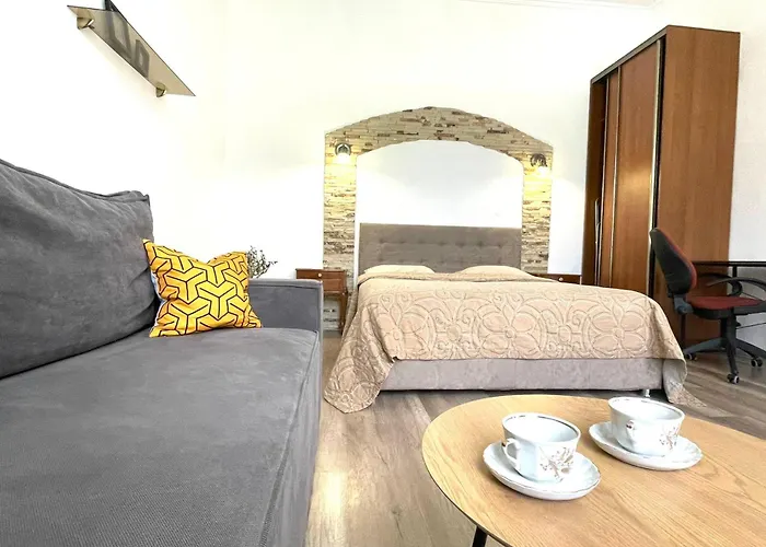 близько до театру та головної площі Apartmán Lvov