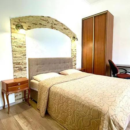 Apartman Апартаменти З Балконом В Центрі, На Б Хмельницького 37,Самопоселення Lviv