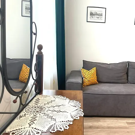 Apartman Апартаменти З Балконом В Центрі, На Б Хмельницького 37,Самопоселення Lviv